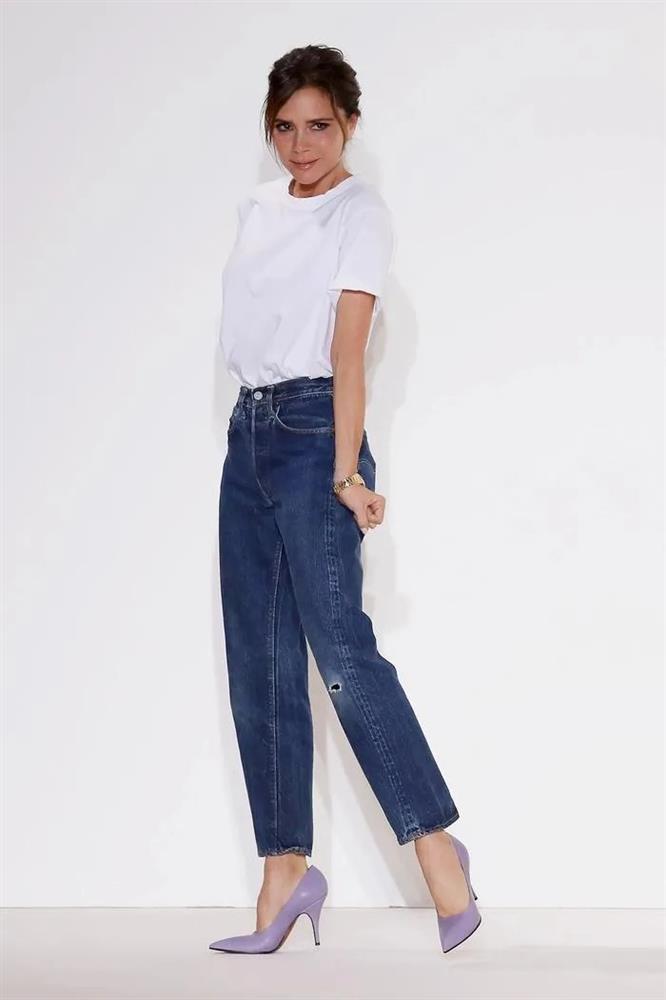 10 cách mặc quần jeans ống đứng sành điệu xuất sắc dành cho phụ nữ trên 40 tuổi-5