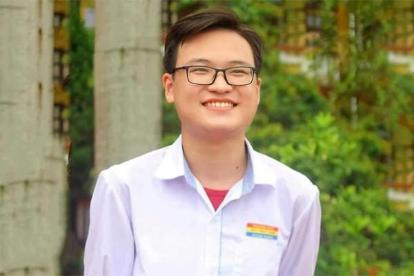 Nữ sinh Vĩnh Phúc trở thành thủ khoa khối D năm 2024: Em bật khóc vì sốc-4