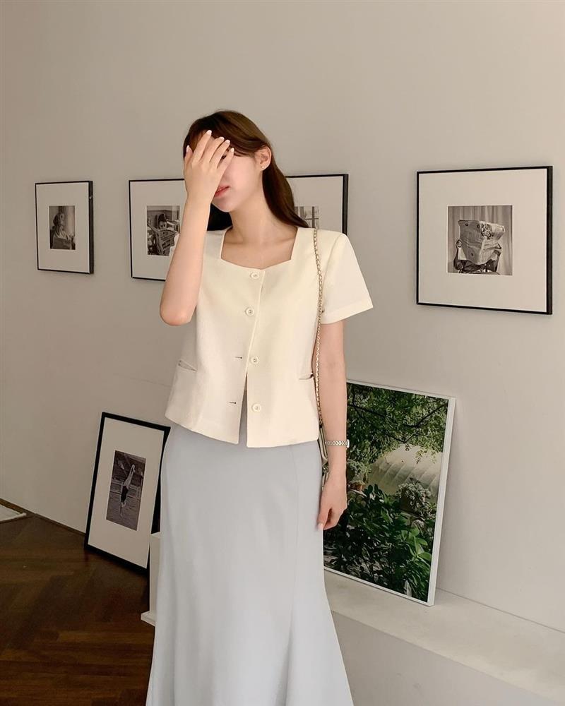 Kiểu áo gợi cảm một cách tinh tế, diện đi làm hay đi chơi đều hợp-5