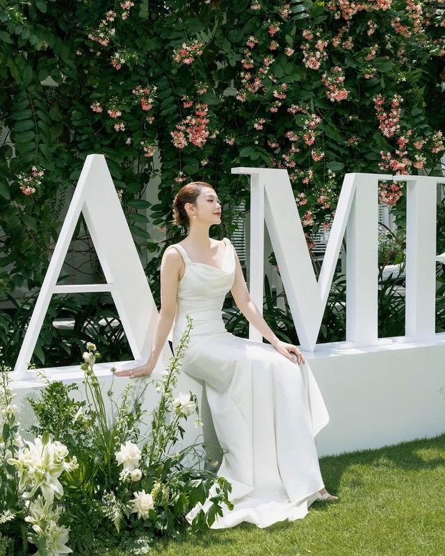 Showbiz Việt: Loạt mẹ bỉm gây sốt vì lấy dáng nhanh chóng!-3