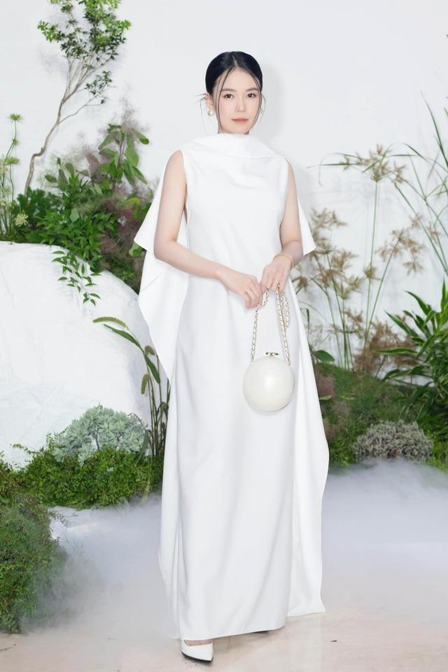 Showbiz Việt: Loạt mẹ bỉm gây sốt vì lấy dáng nhanh chóng!-6