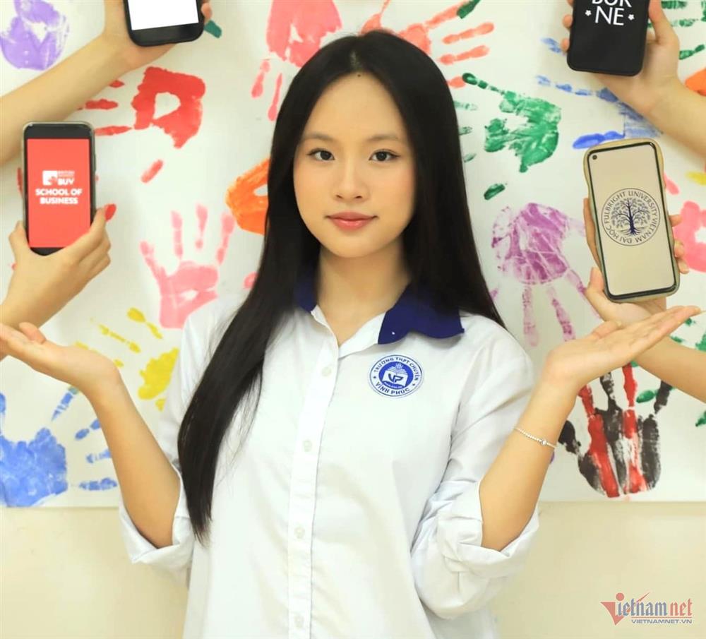 Nữ sinh Vĩnh Phúc trở thành thủ khoa khối D năm 2024: Em bật khóc vì sốc-3