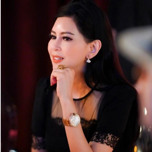 Cuộc sống của 3 nữ tiếp viên hàng không đời đầu: Người thành tỷ phú, người lấy chồng Tây-2