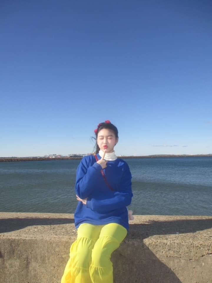 Con gái MC Quyền Linh khoe nhan sắc ngọt ngào ở Australia-4