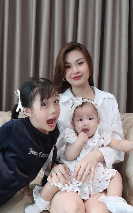 Á hậu Diễm Trang sinh 2 con gái xinh hệt mẹ, cưới chồng đại gia Ba Lan, được cưng như trứng mỏng, sắc vóc đẹp hơn cả thời còn son-5