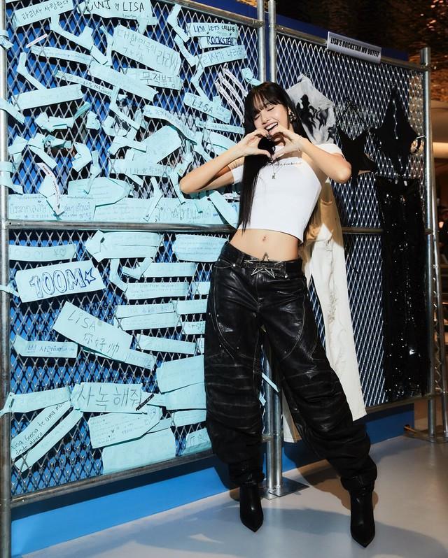 Lisa nhận gạch đá tưng bừng giữa nghi vấn đạo nhái: Ra riêng rồi vẫn mang phong cách giao tiếp kiểu YG-2