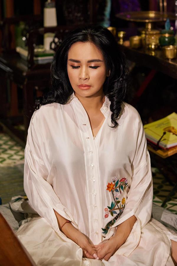 Nữ NSND, diva nhạc Việt ở tuổi U60 vẫn có làn da căng bóng nhờ bí quyết ít ai biết-3