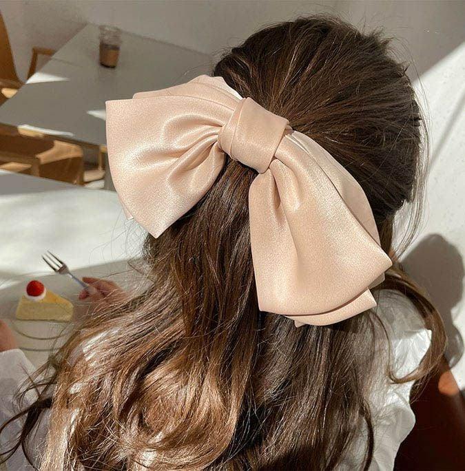 Vì sao cơn sốt kẹp tóc nơ mãi không hạ nhiệt?-8