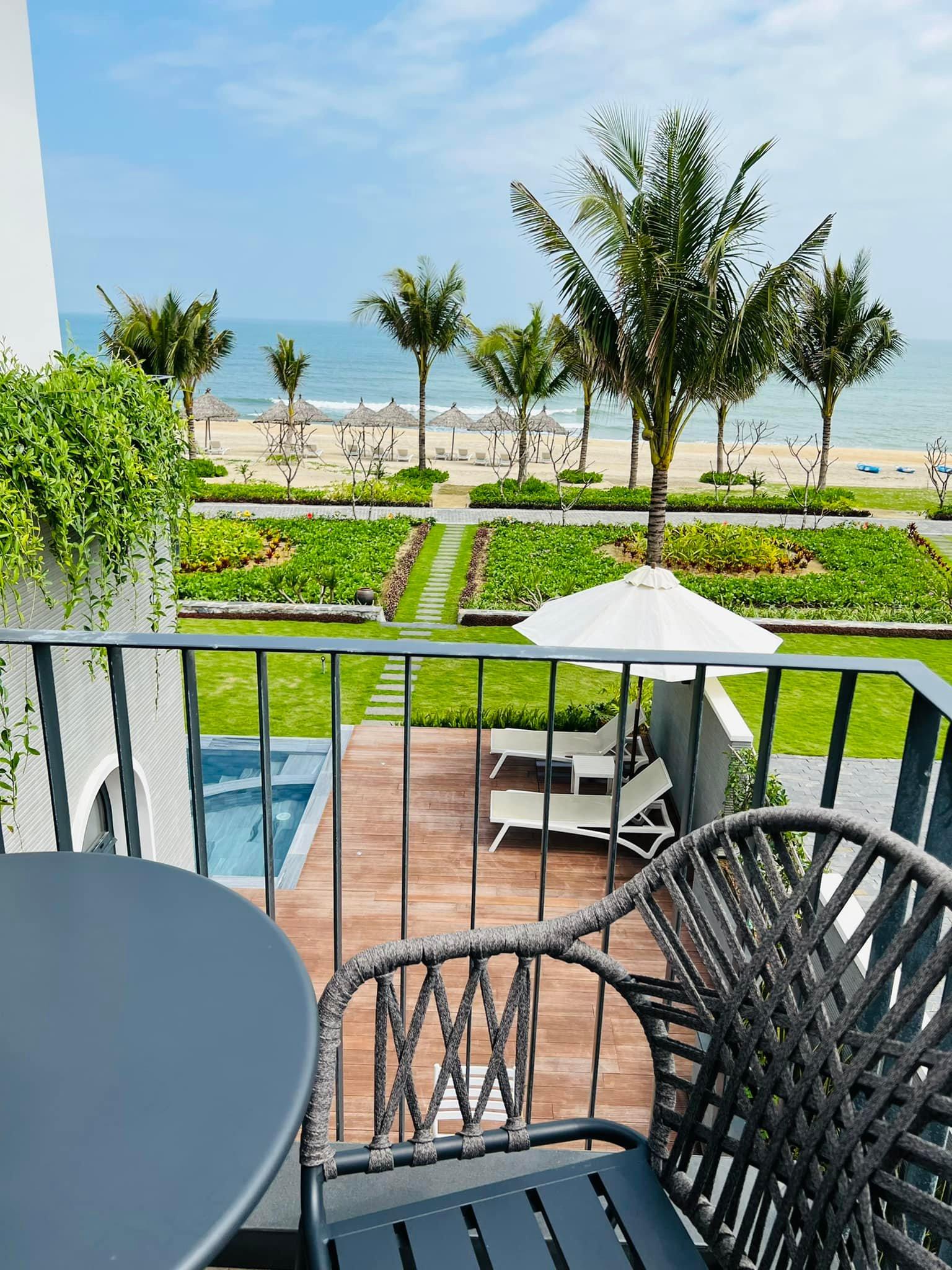 Cuộc sống viên mãn của Hằng Túi bên người chồng thứ 3 trong biệt thự sang trọng-32