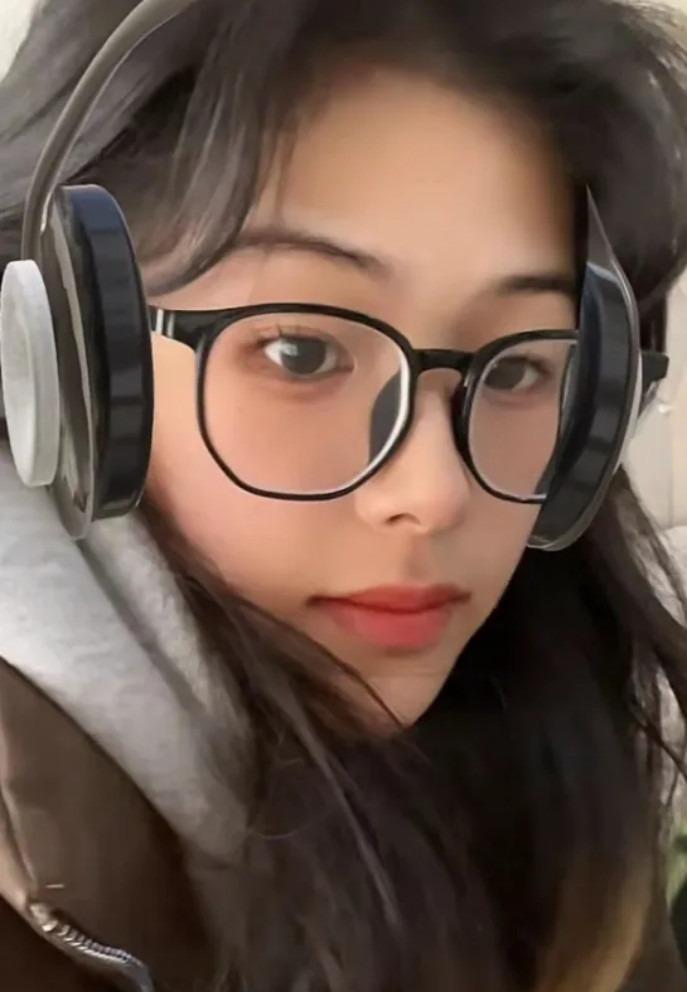 Ca sĩ Trương Hồng Giai qua đời thương tâm ở tuổi 21-2