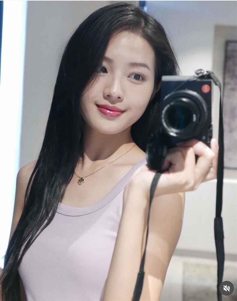 Sắc vóc đời thực của nữ diễn viên mới tái xuất VFC sau thời gian Nam tiến-2