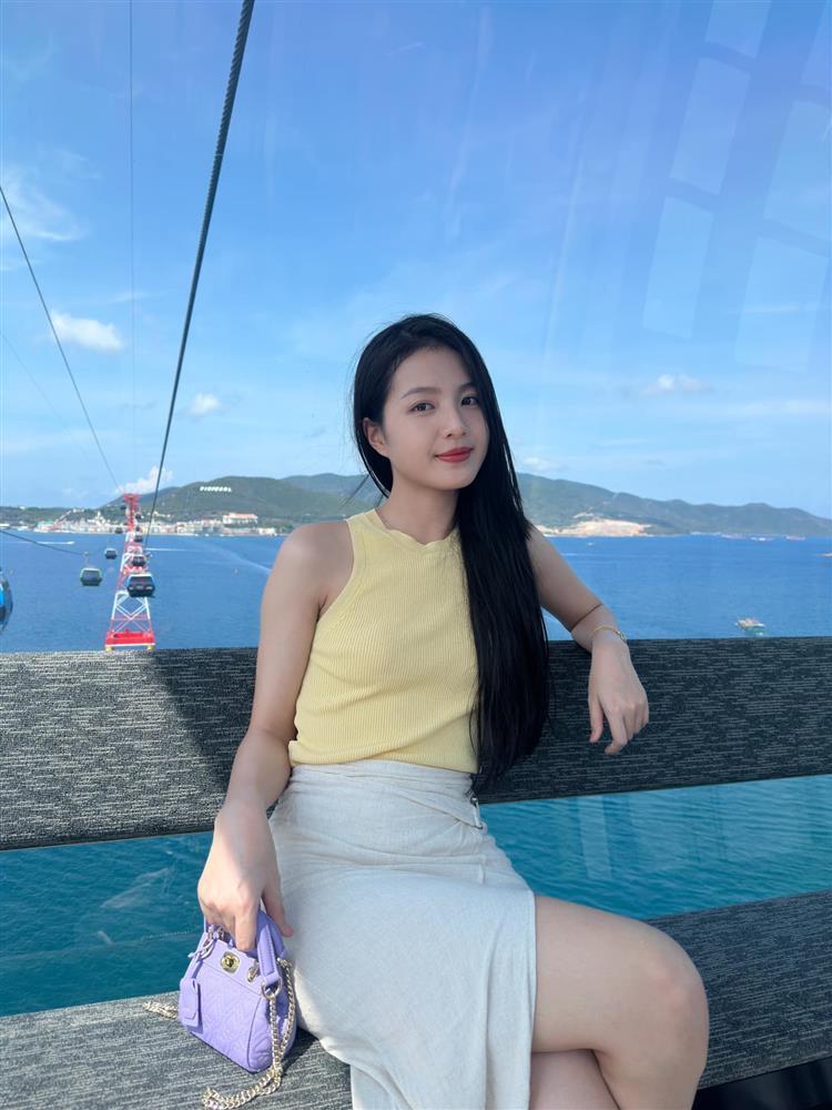 Sắc vóc đời thực của nữ diễn viên mới tái xuất VFC sau thời gian Nam tiến-5