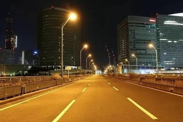 Những phụ nữ chạy trốn chồng vũ phu bằng dịch vụ chuyển nhà bí mật-3