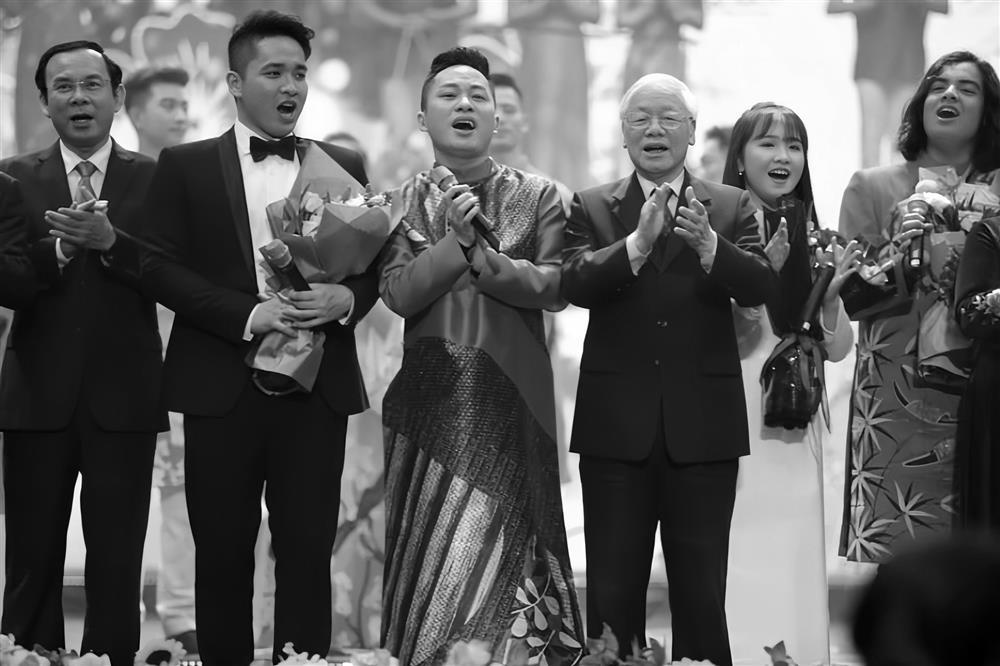 Nhớ mãi ánh mắt trìu mến Tổng Bí thư Nguyễn Phú Trọng dành cho văn nghệ sĩ-3