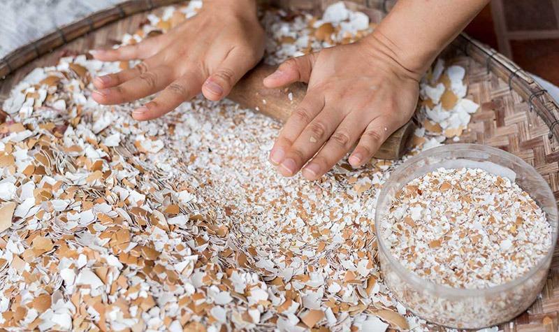 Vỏ trứng sạch nghiền nhỏ cho vào cà phê có công dụng tuyệt vời đến ngỡ ngàng-3
