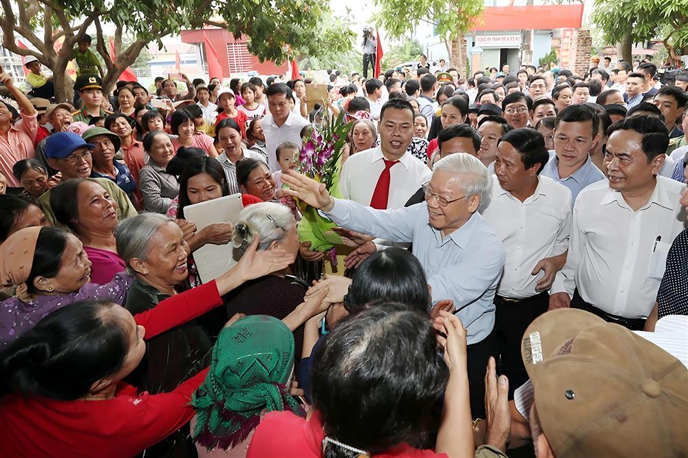 Khoảnh khắc Tổng Bí thư Nguyễn Phú Trọng trong lòng người dân Việt Nam-9