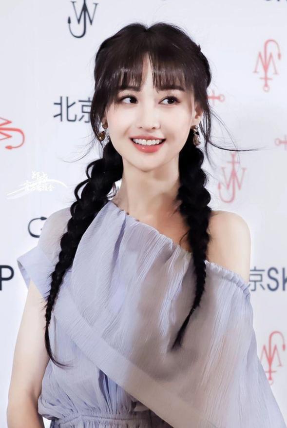 Trịnh Sảng gây sốt với mái tóc sáng màu, nhưng gương mặt đầy vẻ mệt mỏi khiến dân tình lo lắng-2