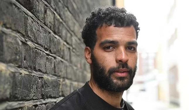 Cầu thủ từng 3 năm khoác áo Chelsea rơi vào cảnh màn trời chiếu đất ở tuổi 33-2