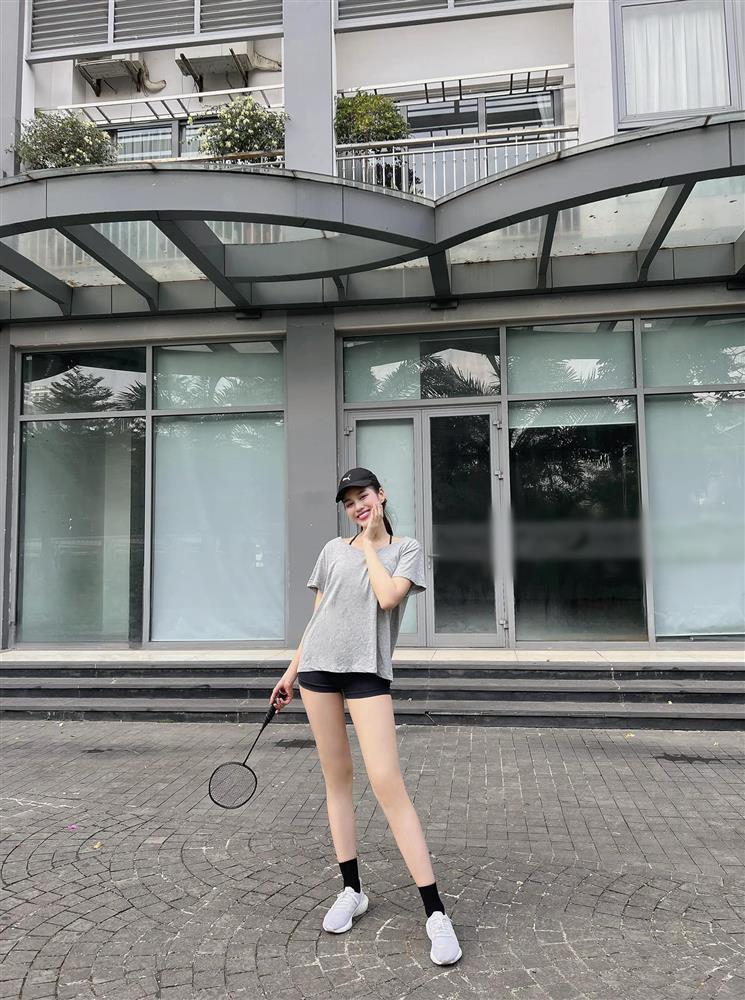 Cô gái cấy lúa quê Thanh Hóa có đôi chân đẹp nhất lịch sử hoa hậu Việt Nam: 22 tuổi làm CEO, chuyện tình yêu vẫn là ẩn số-4