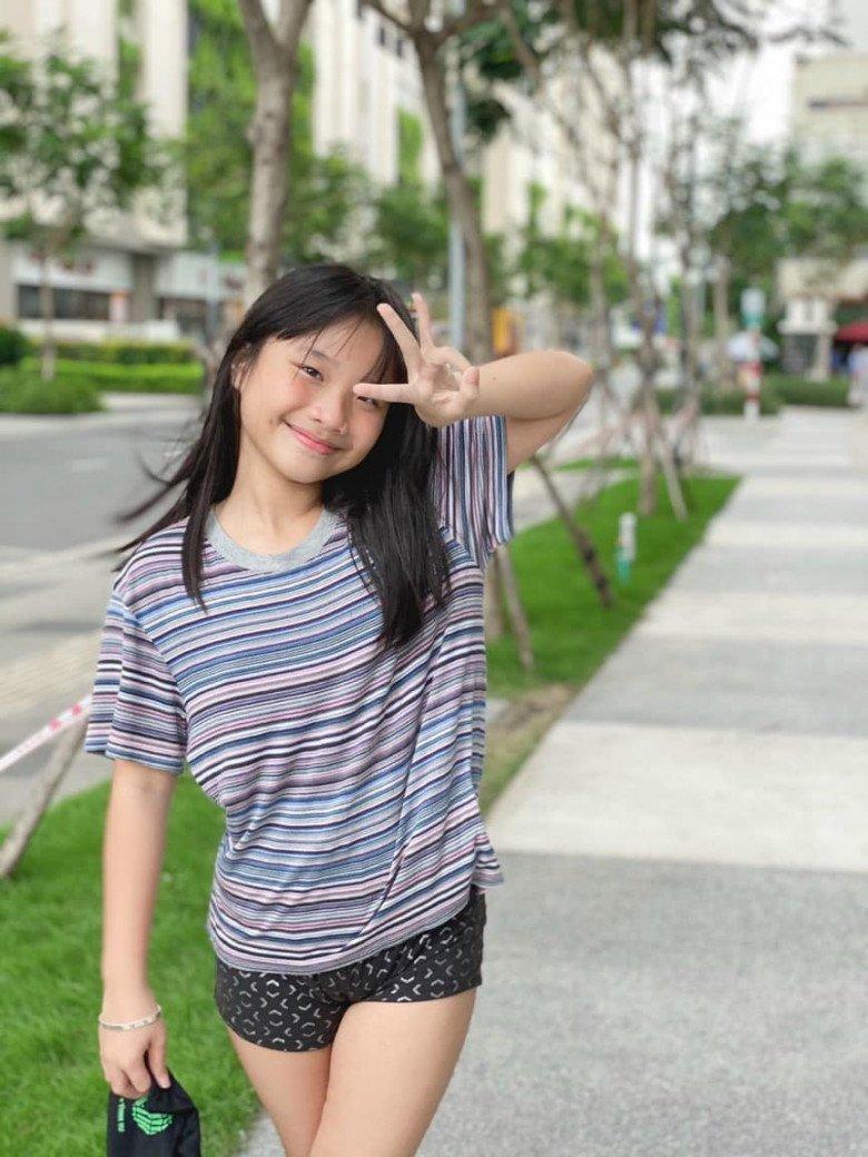 Những MC có con vừa ngoan vừa học giỏi: Ái nữ MC Quyền Linh năng khiếu hội họa, con trai Anh Tuấn biết 3 thứ tiếng-3