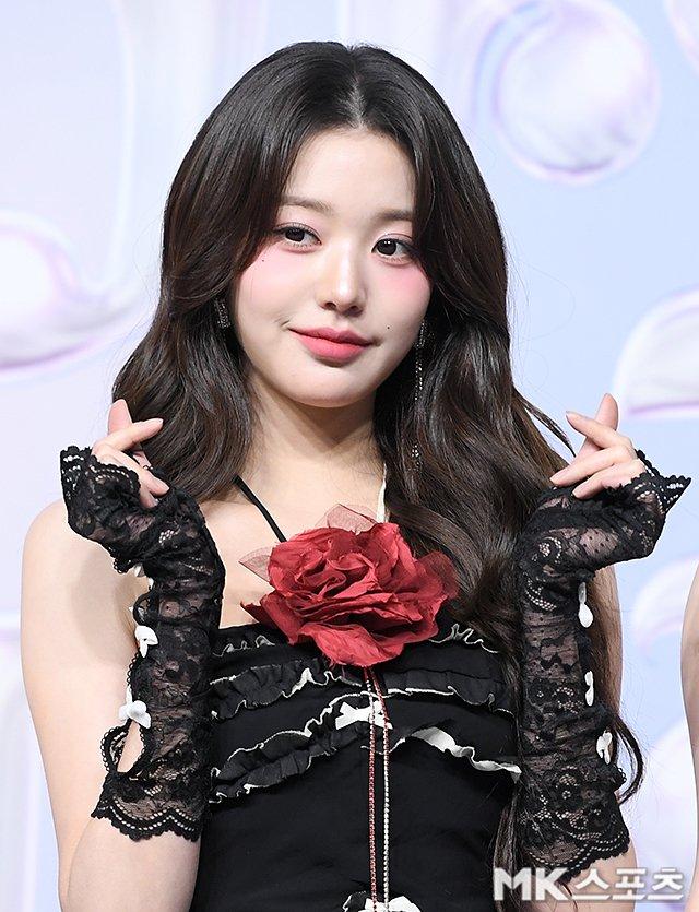 Chỉ một điểm thay đổi về ngoại hình, công chúa Kpop lại khiến dân mạng tranh cãi-1