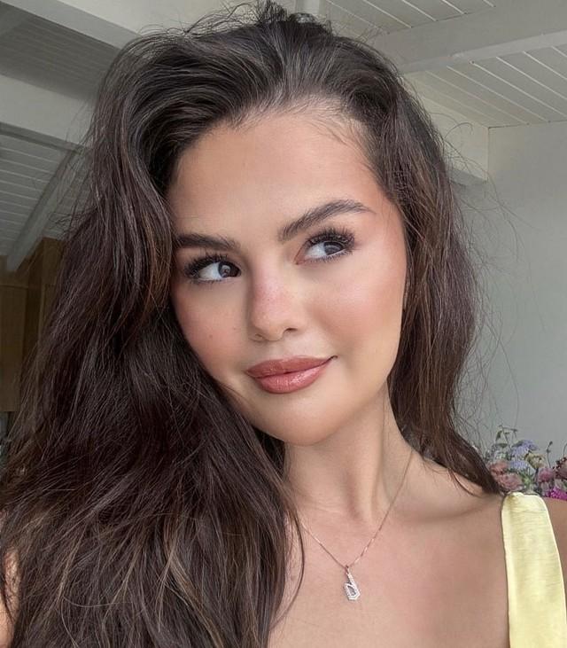 Selena Gomez cuối cùng đã trở lại thời kỳ đỉnh cao nhan sắc-4