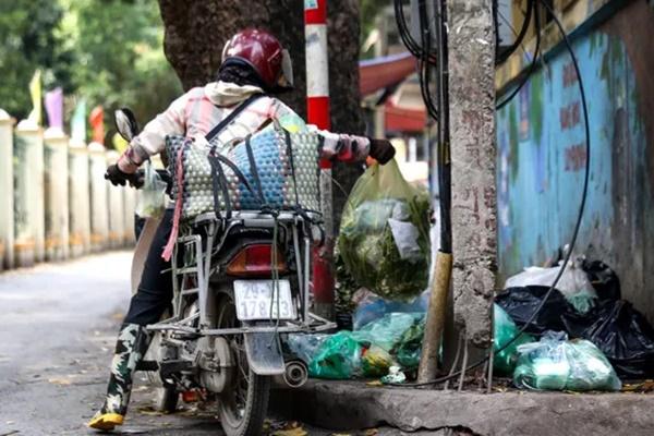 Tử tế cho hàng xóm vay 21 triệu đồng đi viện gấp, lúc được trả tiền tôi chết sững vì điều này-3