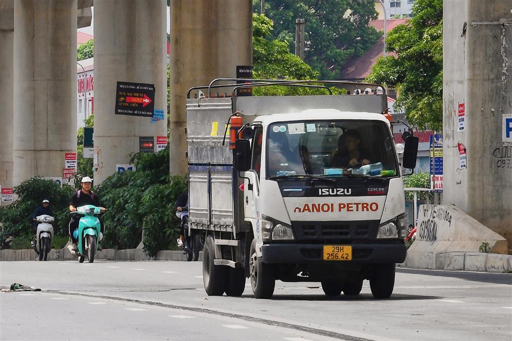 Cấm ô tô tải, xe khách vào trung tâm Hà Nội trong những ngày Quốc tang-1