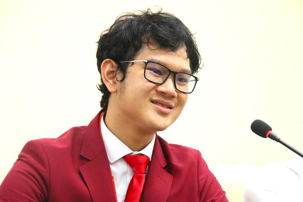 Từ bài thi phải phúc khảo đến Huy chương Bạc Olympic Toán quốc tế 2024-1