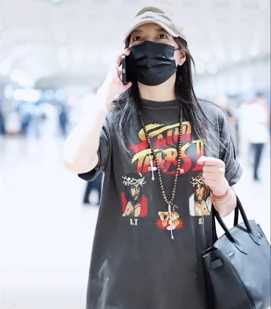 Triệu Vy xuất hiện trở lại-3