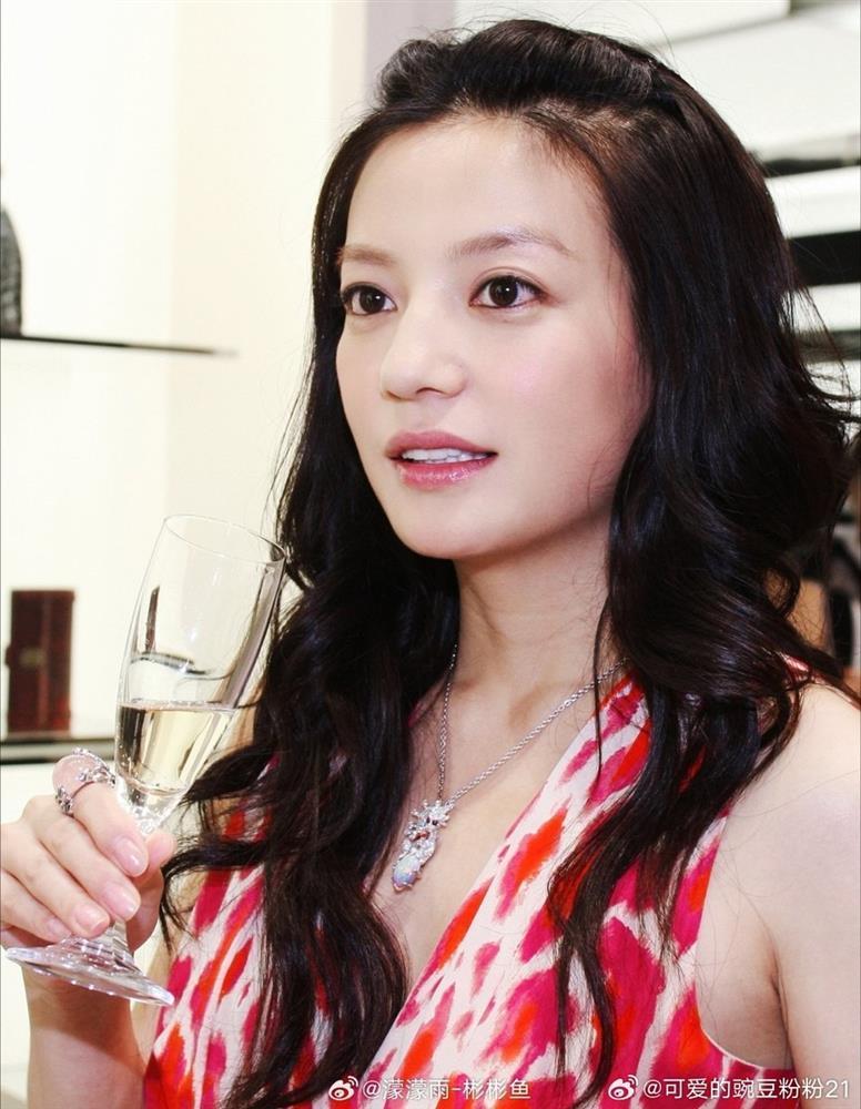 Triệu Vy xuất hiện trở lại-5