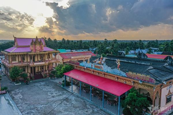 Kiến trúc độc đáo của ngôi chùa Khmer 137 năm tuổi ở Bạc Liêu-11