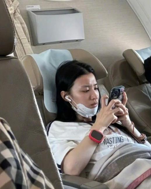 Khoảnh khắc tiểu Lưu Diệc Phi Vương Sở Nhiên lộ mặt mộc gây sốt khắp cõi mạng-1