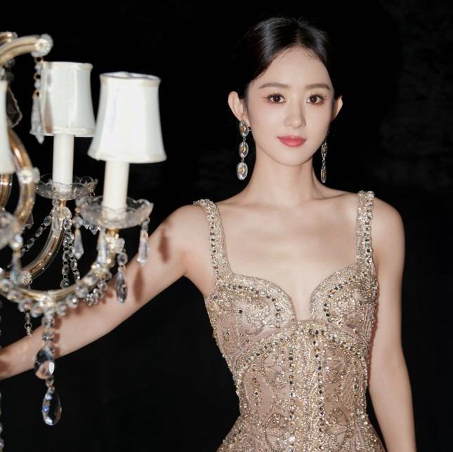 Triệu Lệ Dĩnh hợp tác với đạo diễn tai tiếng bậc nhất-4