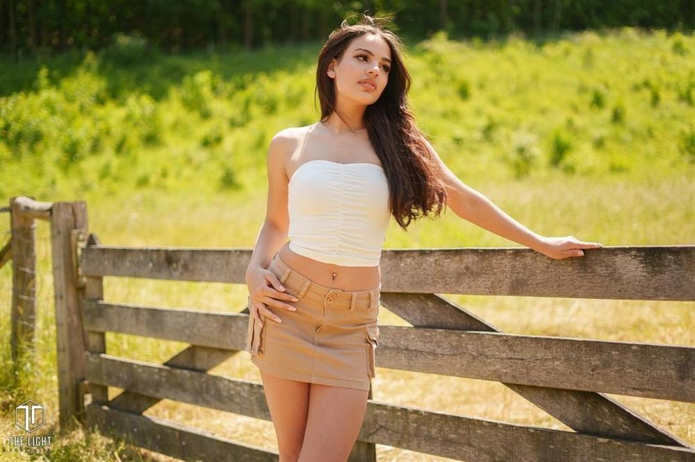 Hoa hậu Hòa bình Hà Lan bị chê bai-8