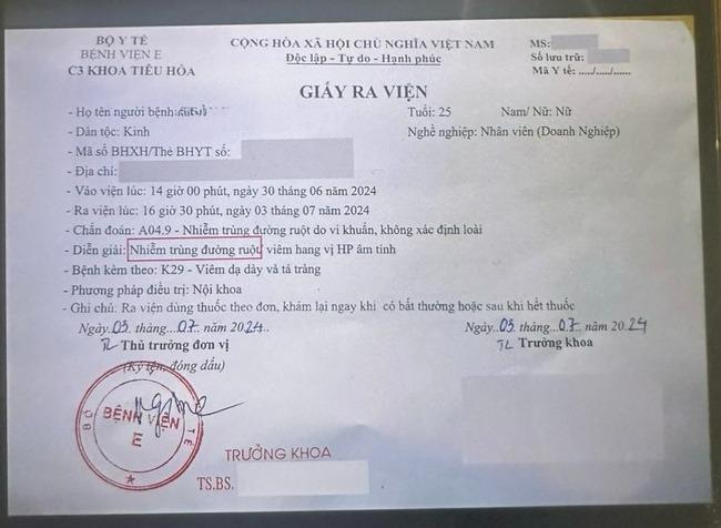 Hà Nội: Nhà hàng buffet hải sản nổi tiếng ở quận Hà Đông tiếp tục bị phốt đuổi khách chỉ vì phản ánh cua có mùi khai-2