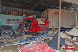 Nguyên nhân vụ xe đầu kéo lao vào nhà dân, 3 người tử vong ở Đắk Nông
