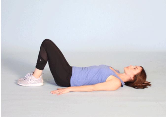 Top bài tập bụng trên giường ai cũng có thể thực hiện-4