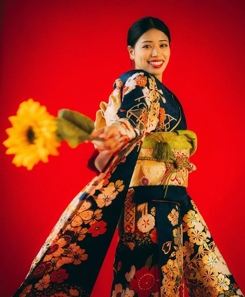 Tân Hoa hậu Hoàn vũ Nhật Bản bị chê già-9