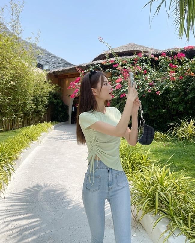 Tậu ngay 4 kiểu áo vừa mát rượi vừa gợi cảm, tôn dáng-2