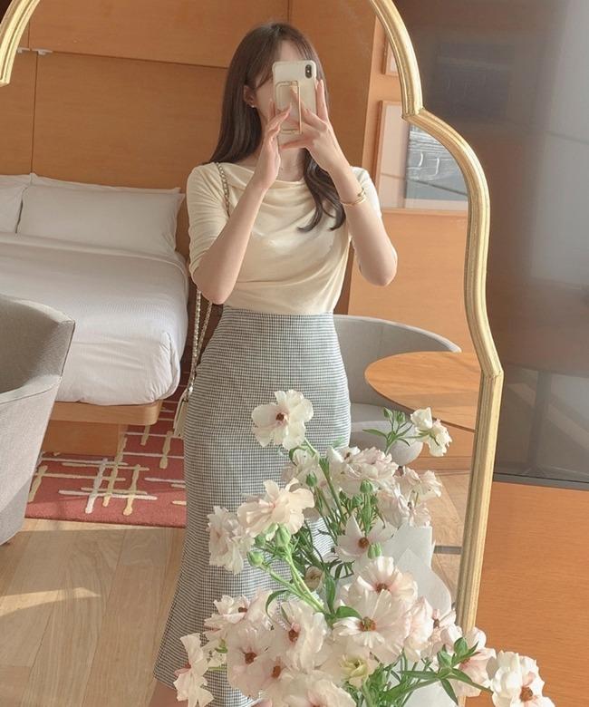 Tậu ngay 4 kiểu áo vừa mát rượi vừa gợi cảm, tôn dáng-4