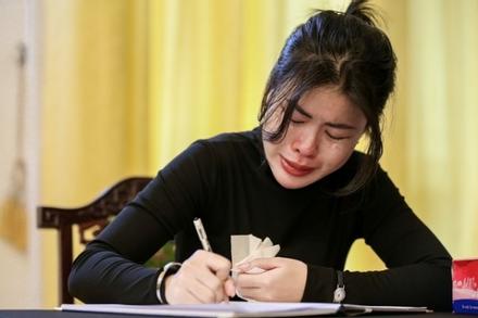 Cô giáo trẻ dành tình cảm cho Tổng Bí thư Nguyễn Phú Trọng qua 3 trang sổ tang