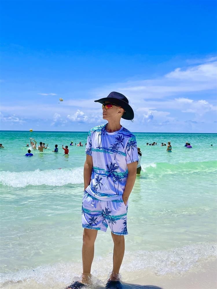 Kasim Hoàng Vũ khoe ảnh đi biển, dáng gầy rộc ai nhìn cũng xót xa-2