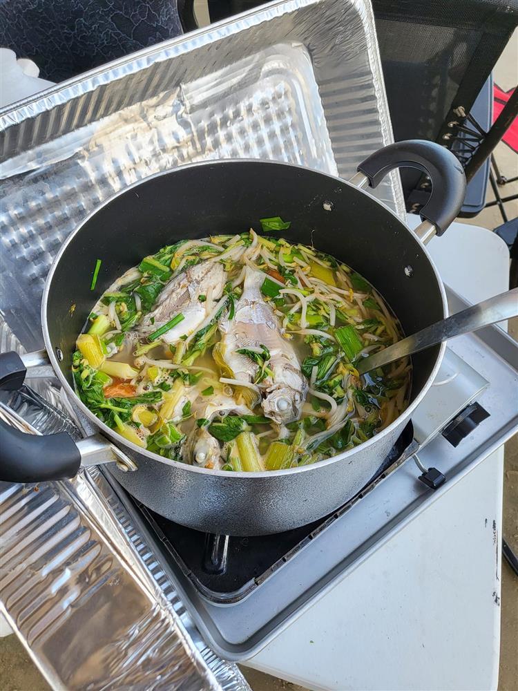 Nữ ca sĩ nổi tiếng với bản hit Dấu yêu ơi: Tuổi 43 gợi cảm, mua nhà ở đảo sống viên mãn-11