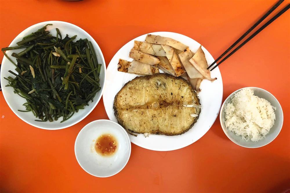 Nữ ca sĩ nổi tiếng với bản hit Dấu yêu ơi: Tuổi 43 gợi cảm, mua nhà ở đảo sống viên mãn-9