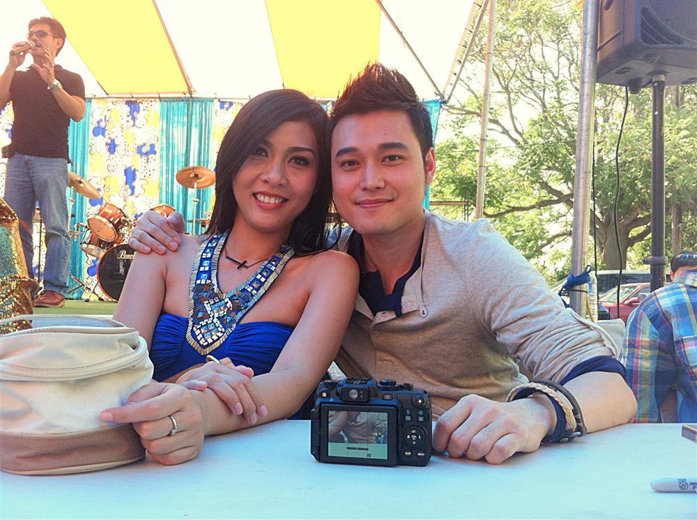 Nữ ca sĩ nổi tiếng với bản hit Dấu yêu ơi: Tuổi 43 gợi cảm, mua nhà ở đảo sống viên mãn-17