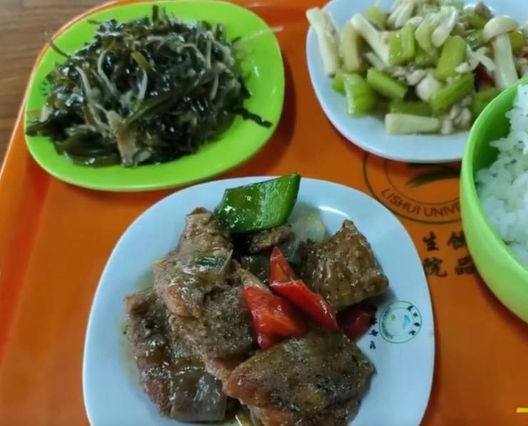 Chàng sinh viên giảm 40kg, về quê không ai nhận ra-2