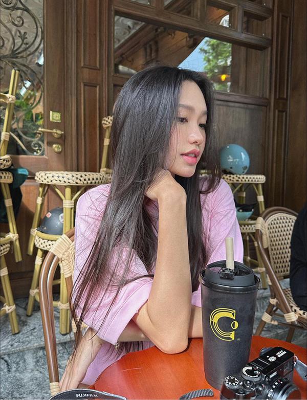 Vợ cầu thủ Đoàn Văn Hậu có làn da căng mướt, không tì vết nhờ học mẹo của Phạm Băng Băng-9