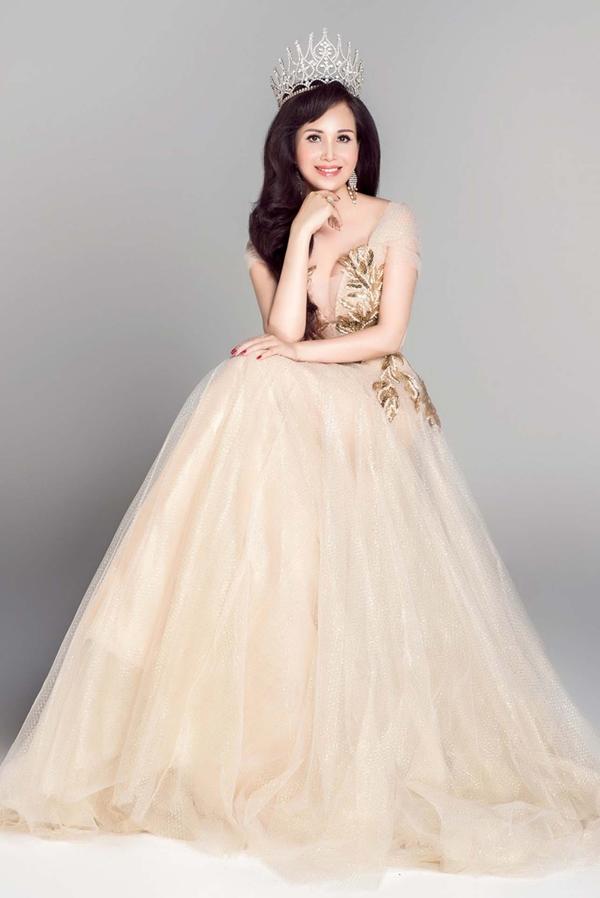 Hoa hậu Việt Nam thuộc dòng dõi trâm anh thế phiệt, hạnh phúc bên chồng Ấn Độ-4