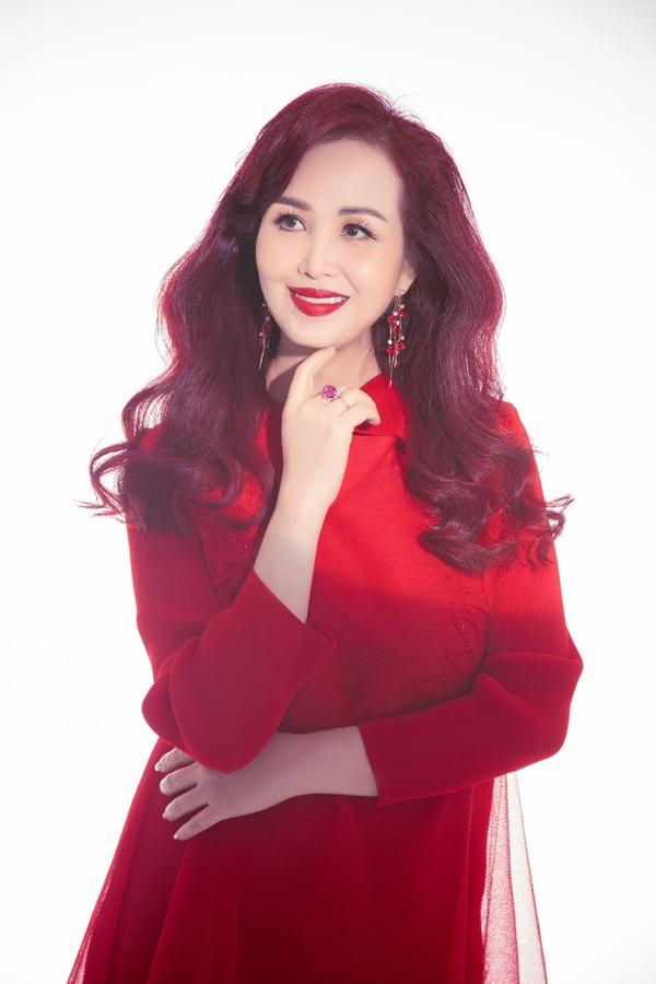 Hoa hậu Việt Nam thuộc dòng dõi trâm anh thế phiệt, hạnh phúc bên chồng Ấn Độ-6